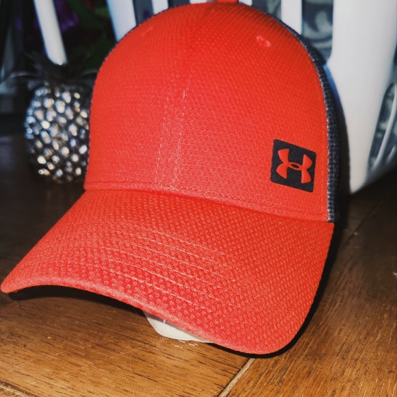 Under Armour Other - Under Armour Trucker Style w back snap Cherry Red Grey PERFECT CONDITION